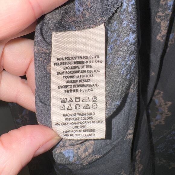 Free People Cowling Around Top - “Midnight” color/design Sz Lg - Picture 7 of 8